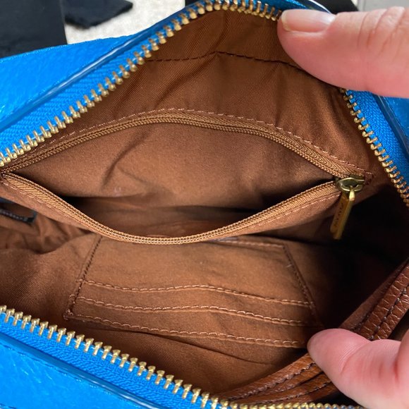 Fossil Gemma Leather Crossbody Cerulean Blue with Adjustable Strap Shoulder Bag - Picture 10 of 16